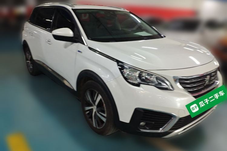 Used Peugeot 5008 2017 350THP 7-Seater Elite Edition Front Right 45 Deg