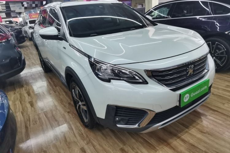 Used Peugeot 5008 2017 380THP 5-Seater Elite Edition Front Right 45 Deg