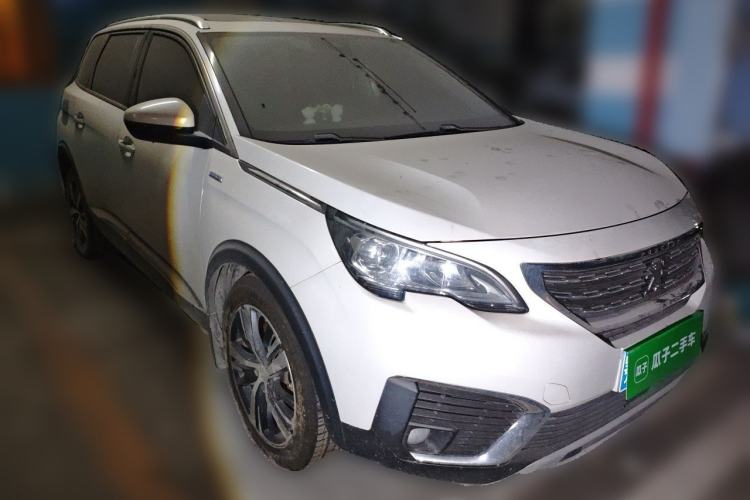Used Peugeot 5008 2017 380THP 7-Seater Elite Edition Front Right 45 Deg