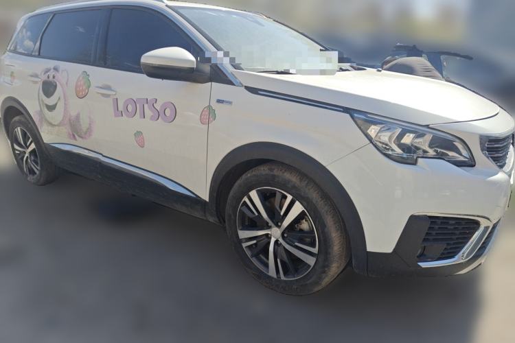 Used Peugeot 5008 2017 380THP 7-Seater Elite Edition Front Right 45 Deg