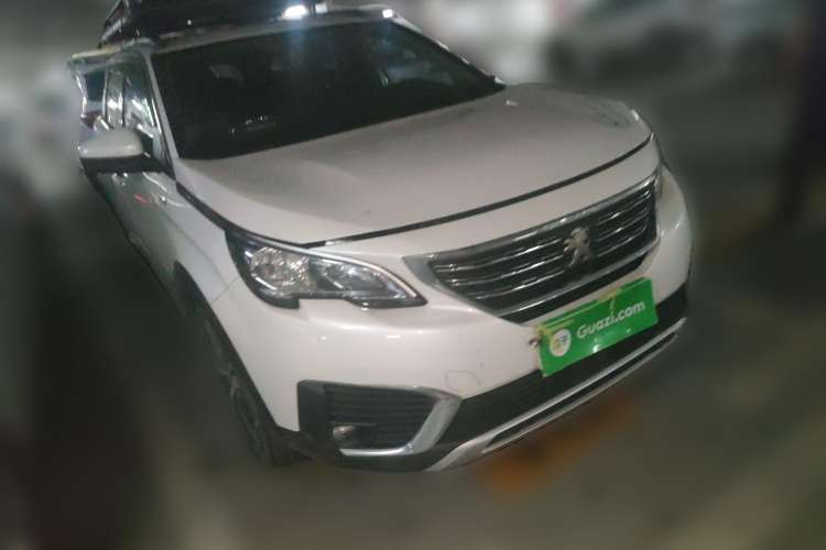 Used Peugeot 5008 2017 380THP 7-Seater Elite Edition Front Right 45 Deg