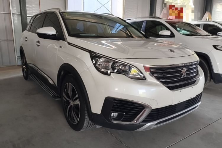 Used Peugeot 5008 2017 350THP 7-Seater Elite Edition Front Right 45 Deg