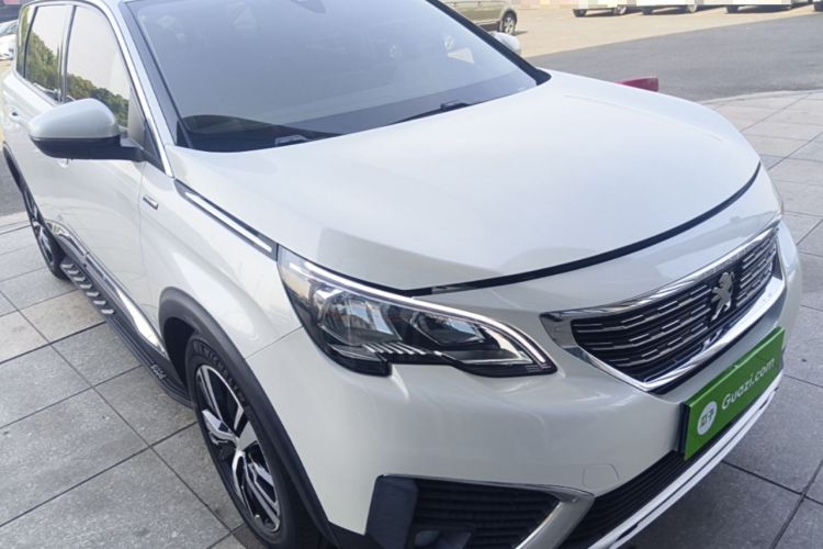 Used Peugeot 5008 2017 350THP 7-Seater Elite Edition Front Right 45 Deg