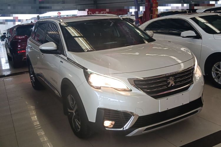 Used Peugeot 5008 2017 350THP 5-Seat Elite Edition Front Right 45 Deg