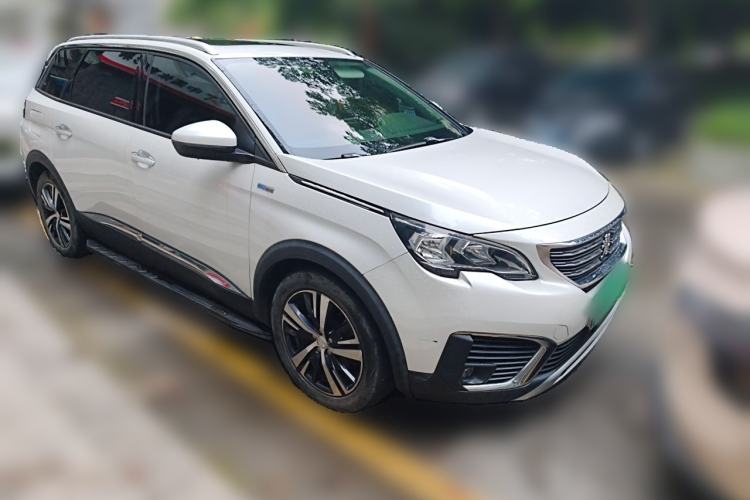 Used Peugeot 5008 2017 380THP 7-Seater Elite Edition Front Right 45 Deg