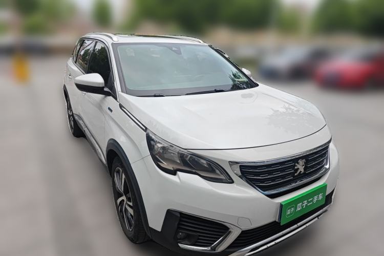 Used Peugeot 5008 2017 380THP 7-Seater Elite Edition Front Right 45 Deg