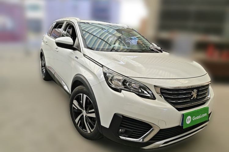 Used Peugeot 5008 2017 380THP 7-Seater Boundary-Free Edition Front Right 45 Deg