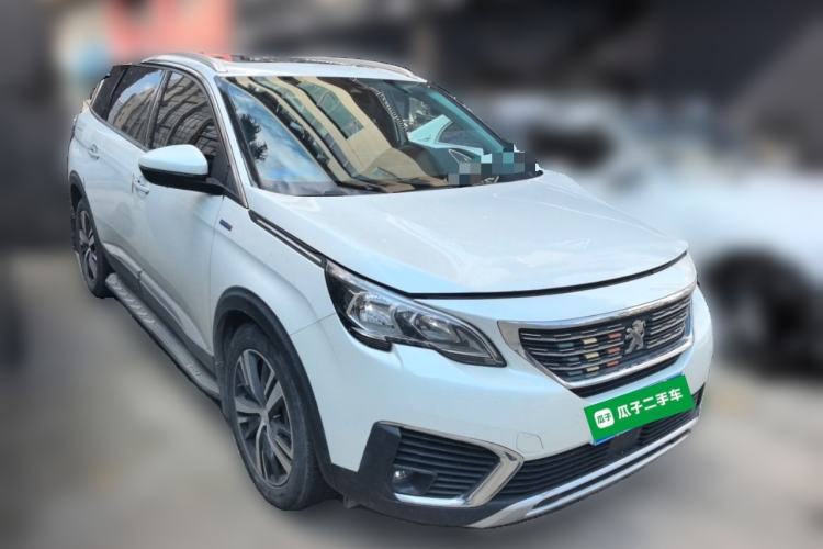 Used Peugeot 5008 2017 350THP 5-Seat Elite Edition Front Right 45 Deg