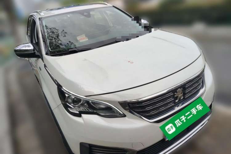 Used Peugeot 5008 2017 380THP 5-Seater Elite Edition Front Right 45 Deg