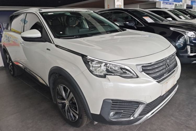 Used Peugeot 5008 2017 350THP 5-Seat Elite Edition Front Right 45 Deg
