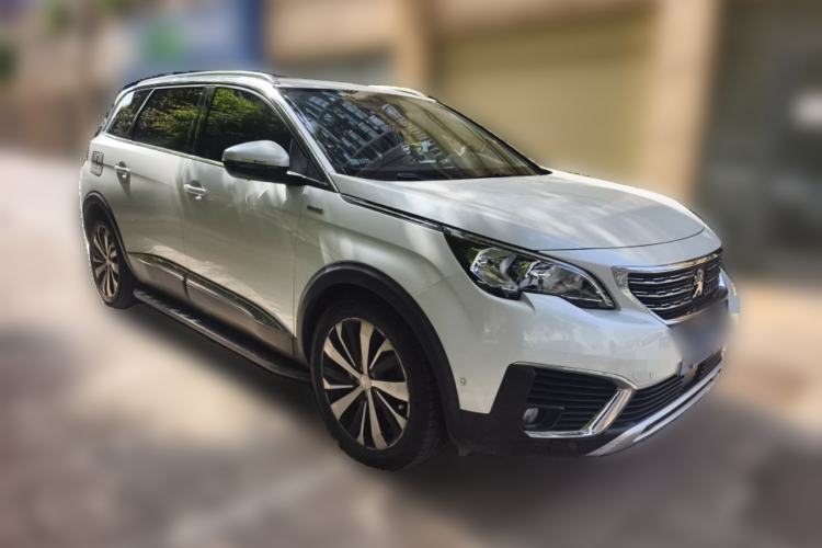 Used Peugeot 5008 2017 380THP 7-Seater Luxury Edition Front Right 45 Deg
