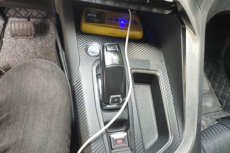 Used Peugeot 5008 2017 350THP 7-Seater Elite Edition Gear Lever