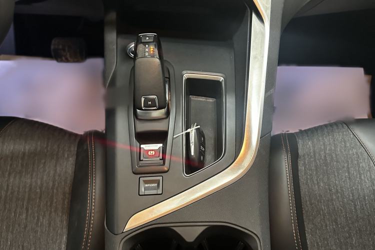 Used Peugeot 5008 2017 380THP 7-Seater Elite Edition Gear Lever