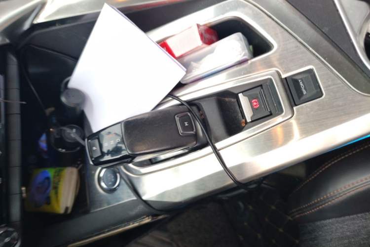 Used Peugeot 5008 2017 350THP 7-Seater Elite Edition Gear Lever