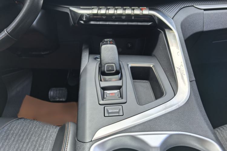 Used Peugeot 5008 2017 380THP 7-Seater Elite Edition Gear Lever