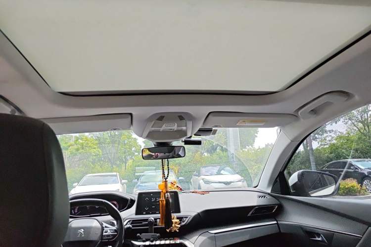Used Peugeot 5008 2017 380THP 7-Seater Elite Edition Headliner