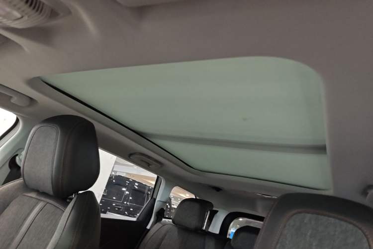 Used Peugeot 5008 2017 380THP 7-Seater Elite Edition Headliner