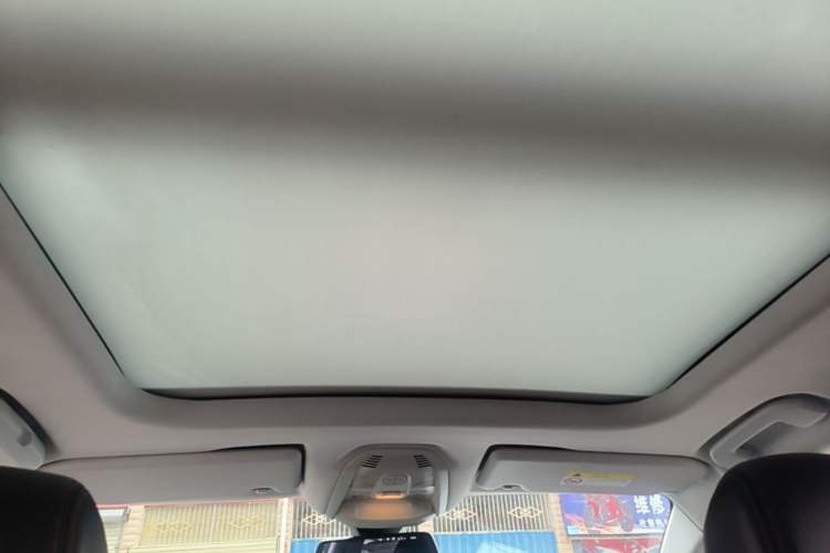 Used Peugeot 5008 2017 350THP 5-Seat Elite Edition Headliner