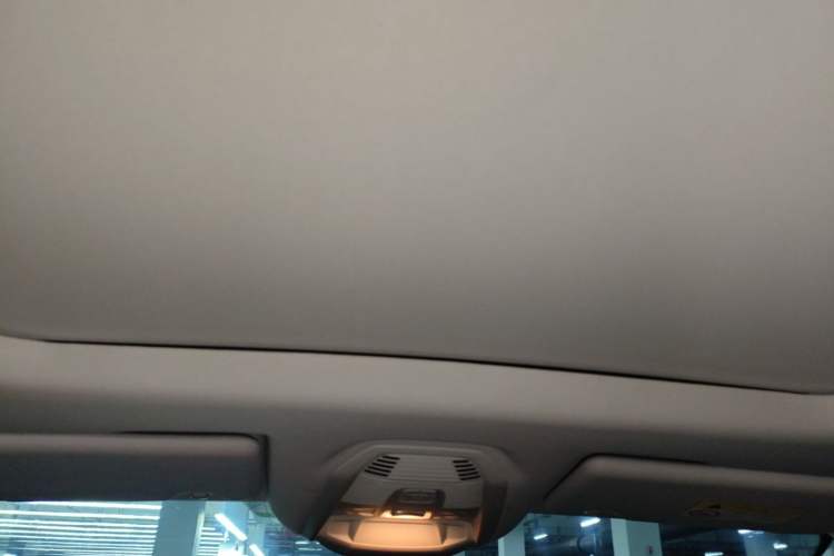 Used Peugeot 5008 2017 350THP 7-Seater Elite Edition Headliner