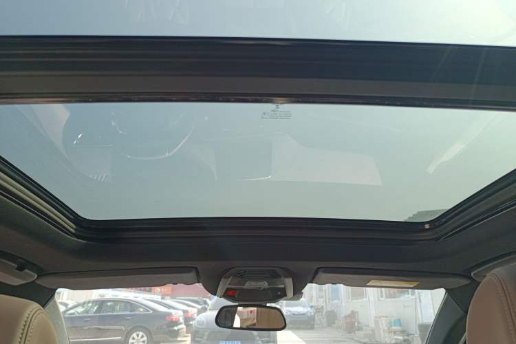 Used Peugeot 5008 2017 380THP 7-Seater Luxury GT Edition Headliner