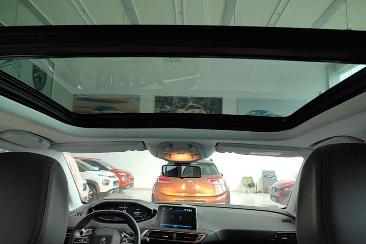 Used Peugeot 5008 2017 350THP 7-Seater Elite Edition Headliner