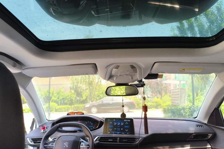 Used Peugeot 5008 2017 380THP 7-Seater Luxury Edition Headliner