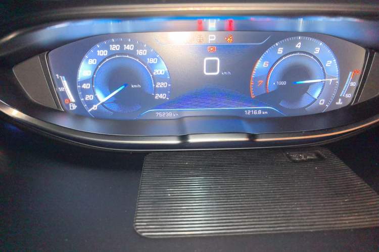 Used Peugeot 5008 2017 350THP 7-Seater Elite Edition Instrument Cluster