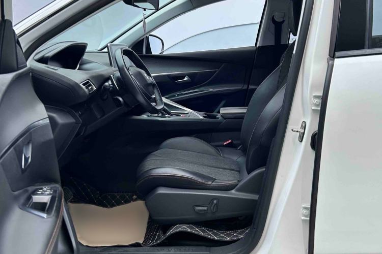 Used Peugeot 5008 2017 380THP 7-Seater Elite Edition Interior 1