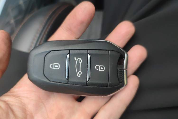 Used Peugeot 5008 2017 380THP 7-Seater Elite Edition Interior 1
