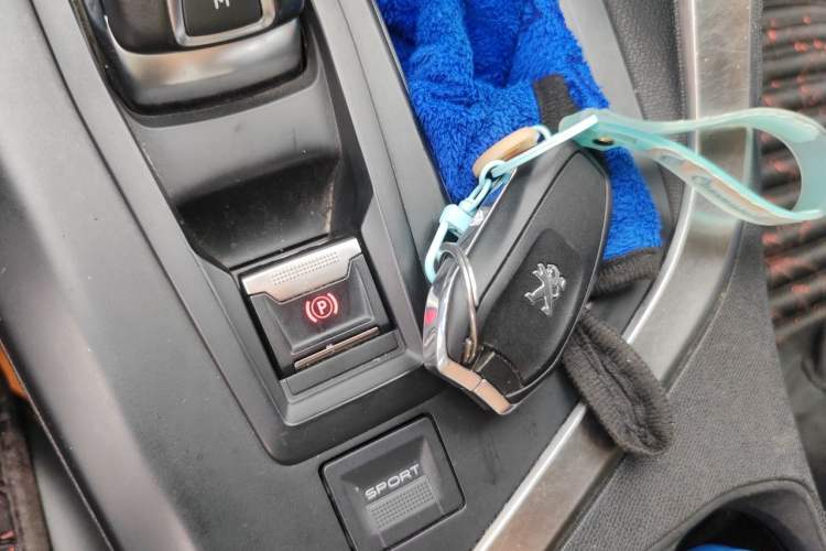 Used Peugeot 5008 2017 380THP 7-Seater Elite Edition Interior 1