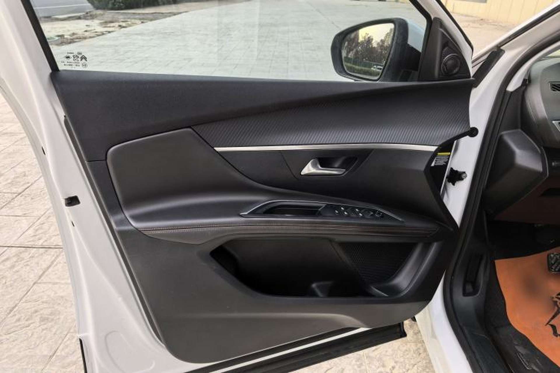 Used Peugeot 5008 2017 380THP 7-Seater Elite Edition Interior 10