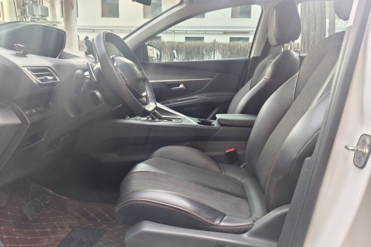 Used Peugeot 5008 2017 380THP 7-Seater Elite Edition Interior 11