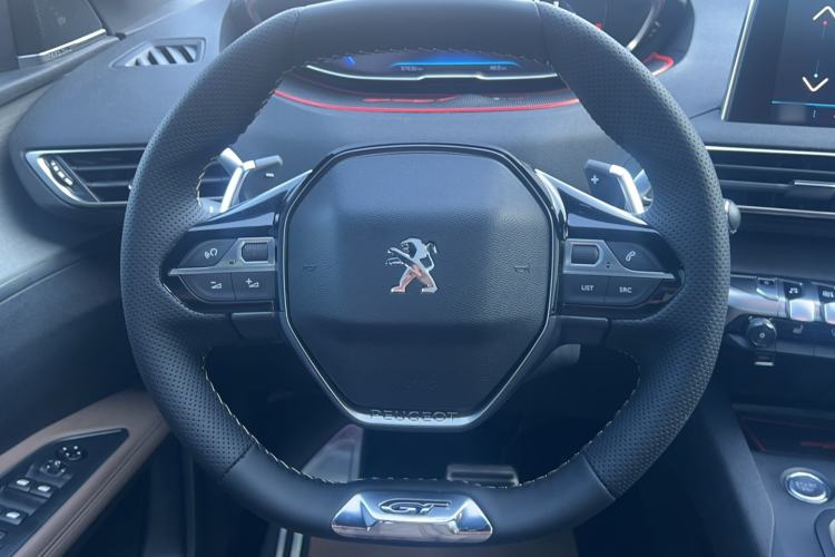 Used Peugeot 5008 2017 380THP 7-Seater Luxury GT Edition Interior 2