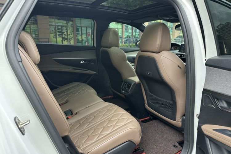 Used Peugeot 5008 2017 380THP 7-Seater Luxury GT Edition Interior 2