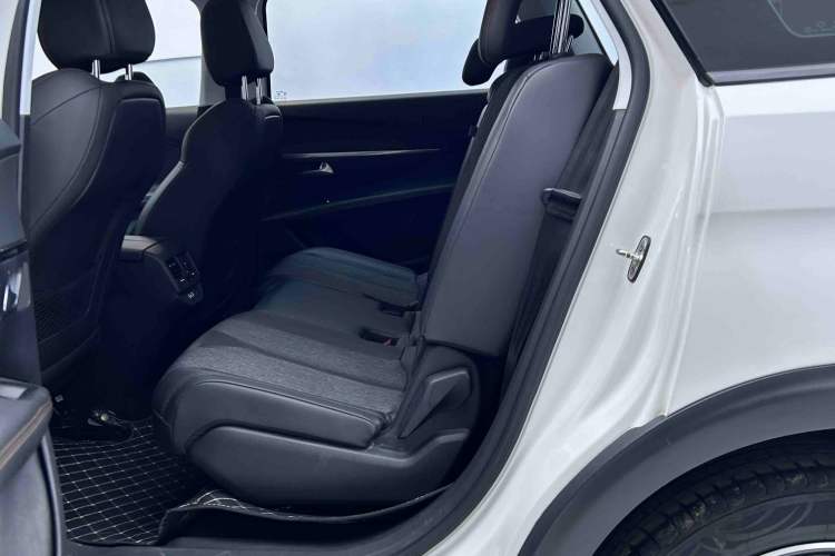 Used Peugeot 5008 2017 380THP 7-Seater Elite Edition Interior 2