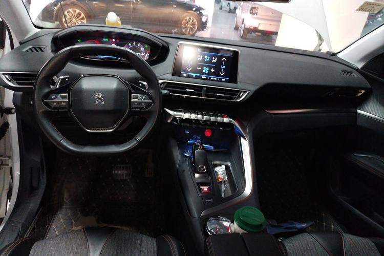 Used Peugeot 5008 2017 350THP 5-Seat Elite Edition Interior 2