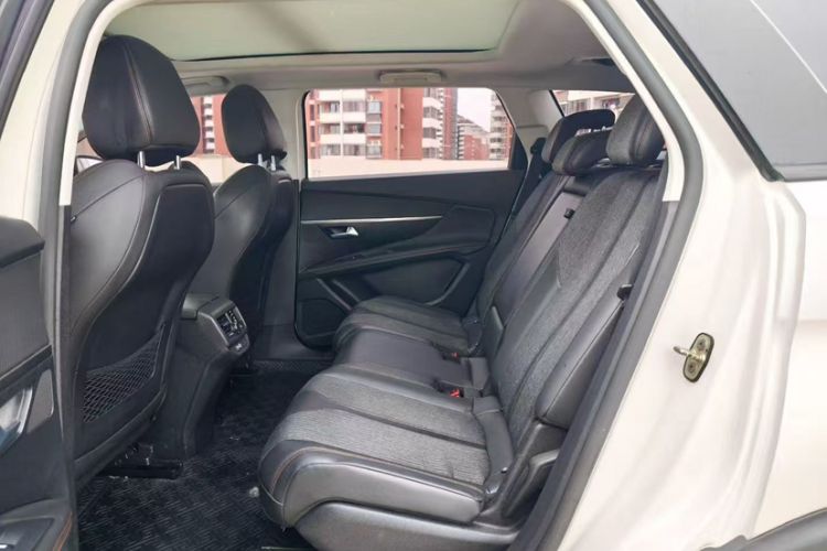 Used Peugeot 5008 2017 350THP 7-Seater Elite Edition Interior 2