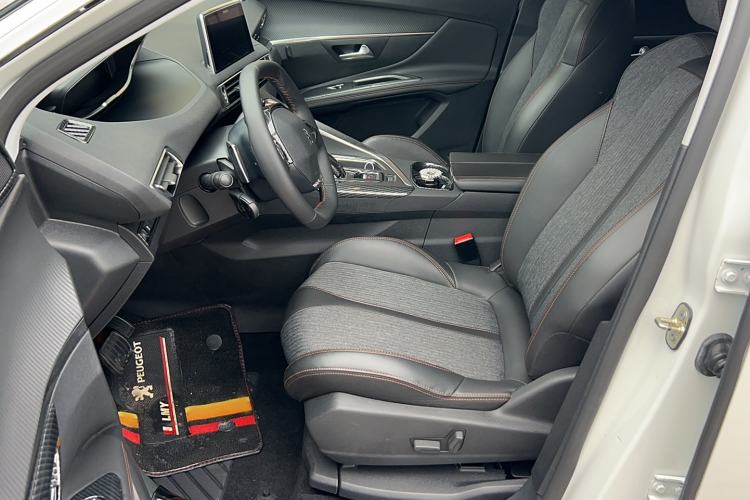 Used Peugeot 5008 2017 350THP 7-Seater Elite Edition Interior 2