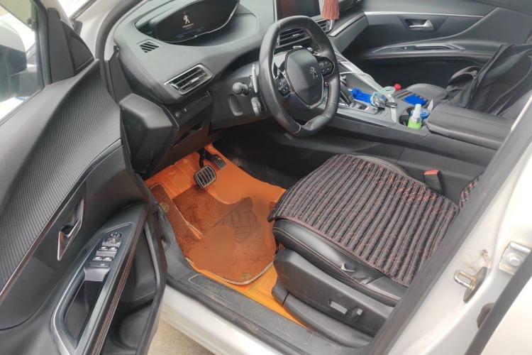 Used Peugeot 5008 2017 380THP 7-Seater Elite Edition Interior 3