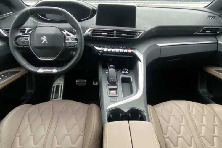 Used Peugeot 5008 2017 380THP 7-Seater Luxury GT Edition Interior 3