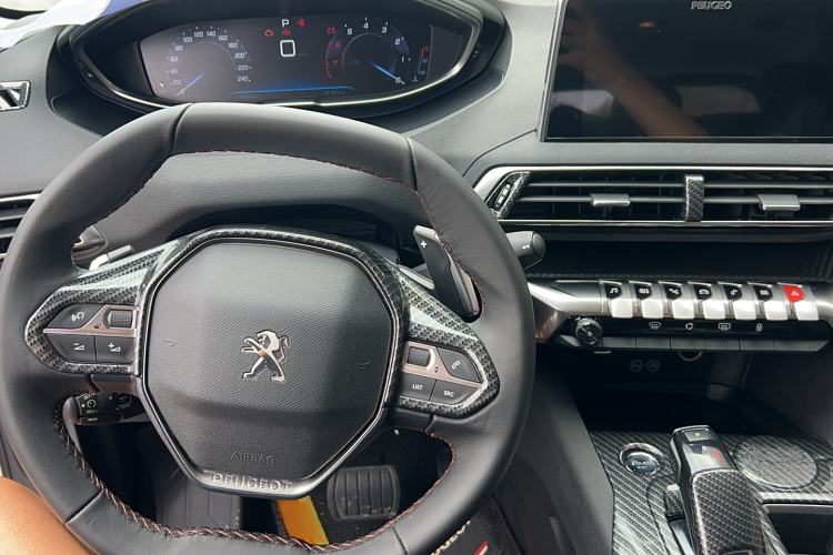 Used Peugeot 5008 2017 350THP 7-Seater Elite Edition Interior 3