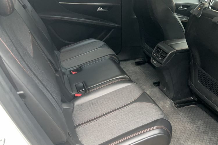Used Peugeot 5008 2017 350THP 7-Seater Elite Edition Interior 4