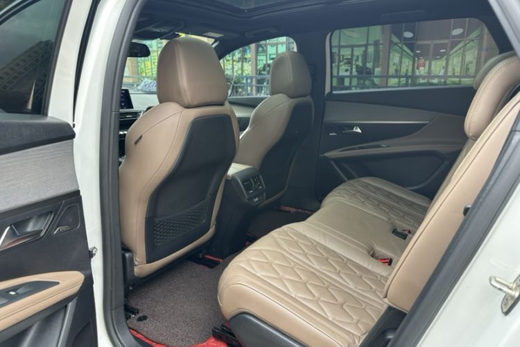 Used Peugeot 5008 2017 380THP 7-Seater Luxury GT Edition Interior 4
