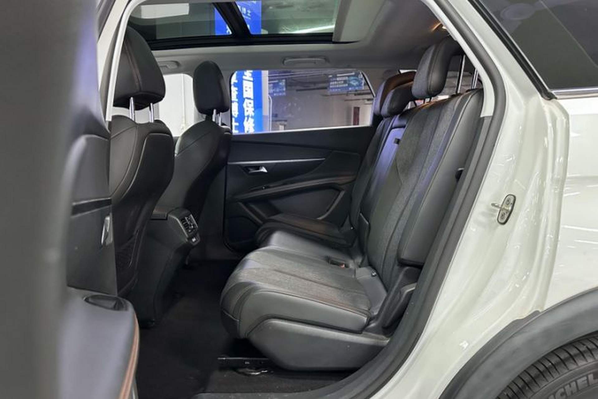 Used Peugeot 5008 2017 380THP 7-Seater Elite Edition Interior 4