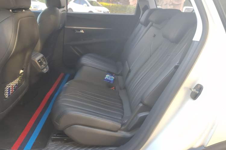 Used Peugeot 5008 2017 380THP 7-Seater Boundary-Free Edition Interior 4