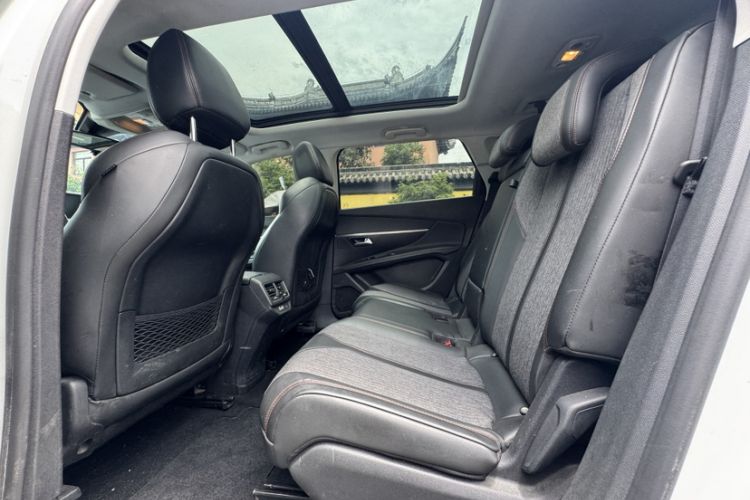 Used Peugeot 5008 2017 380THP 7-Seater Elite Edition Interior 5