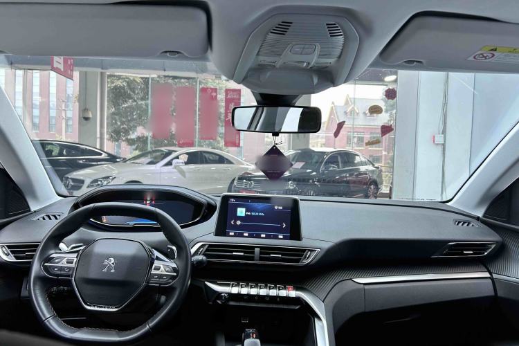 Used Peugeot 5008 2017 380THP 7-Seater Elite Edition Interior 6