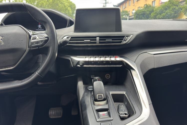Used Peugeot 5008 2017 380THP 7-Seater Elite Edition Interior 7