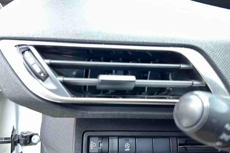 Used Peugeot 5008 2017 380THP 7-Seater Elite Edition Interior 8