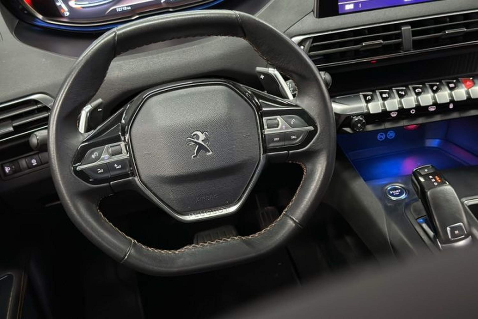 Used Peugeot 5008 2017 380THP 7-Seater Elite Edition Interior 9